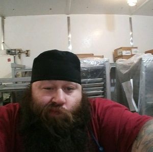 Meet your Posher, Adam